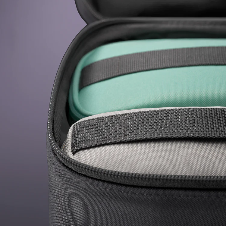 Elvie 3-in-1 Breastmilk Cooler Bag - Image 4